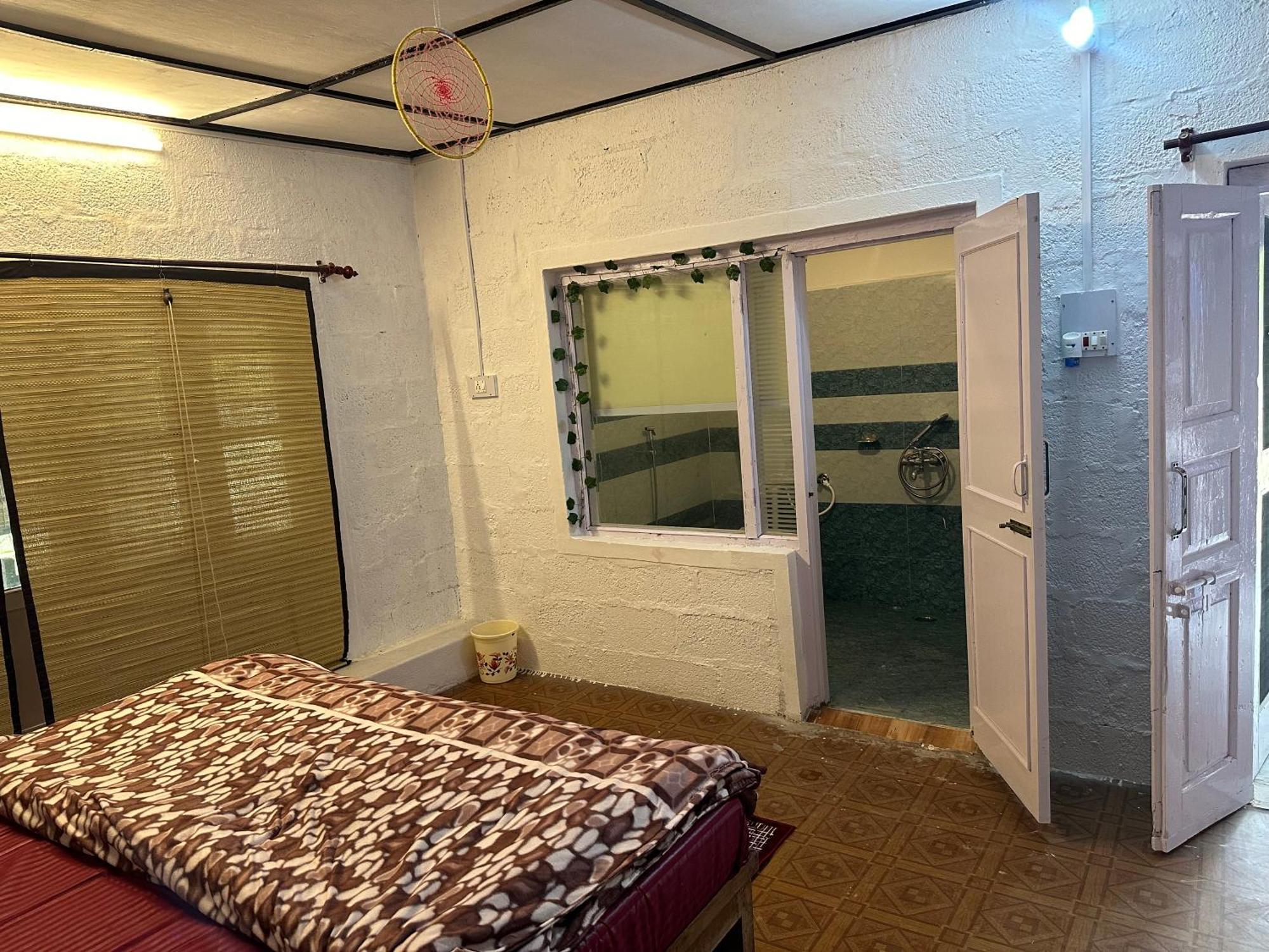 Hostel Dreamwoods A Travellers Farm Dharamshala Exterior foto